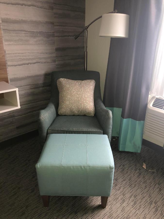 Super 8 By Wyndham Manchester Airport Экстерьер фото